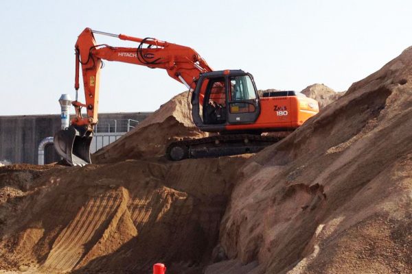 Movimento terra e scavi a Vicenza Torri di Quartesolo Padova e Verona 8879789